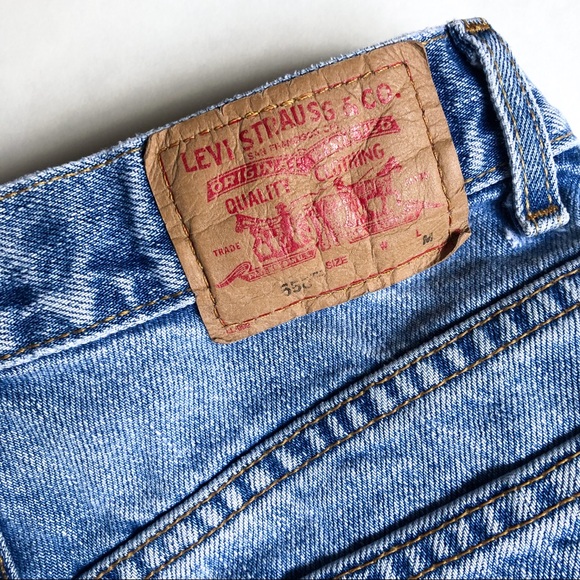 Vintage Levi’s cutoff distressed denim shorts - Picture 4 of 7